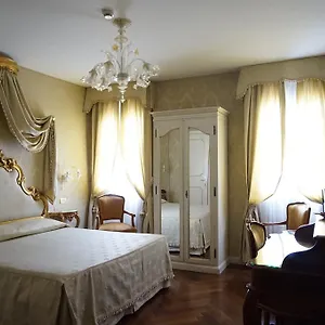 https://la-locanda-di-orsaria.hotelinveneto.com